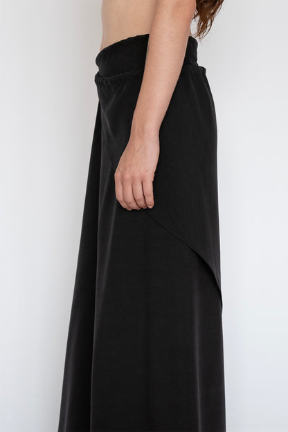 SKIRT WRAP in BLACK